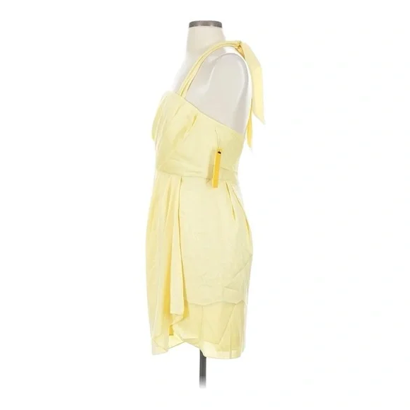NWT! Alice + Olivia Yellow Silk Taryn Twisted Halter Cocktail Dress. Size Small. - Picture 5 of 13